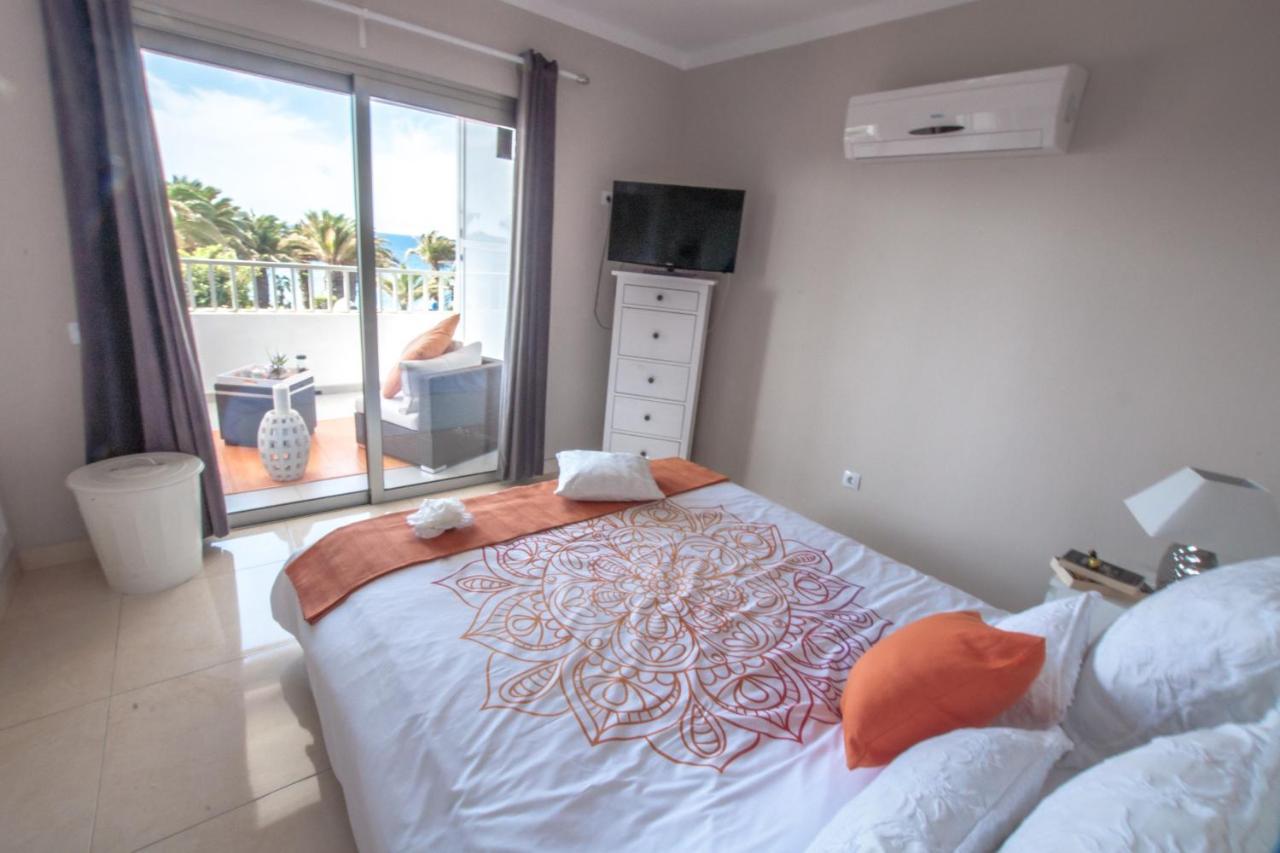 Appartement Casa Atlantico On The Front Line With Amazing Sea Views à Puerto del Carmen  Extérieur photo